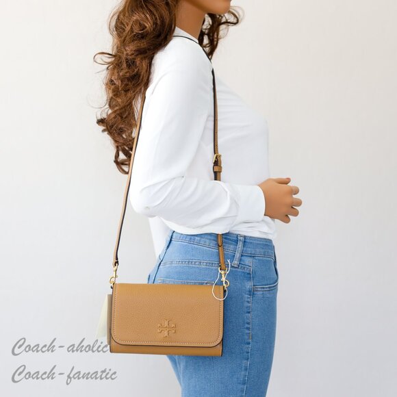 NWT Tory Burch Thea Small Pebble Leather Flat Wallet Crossbody in Tiramisu - Picture 2 of 14